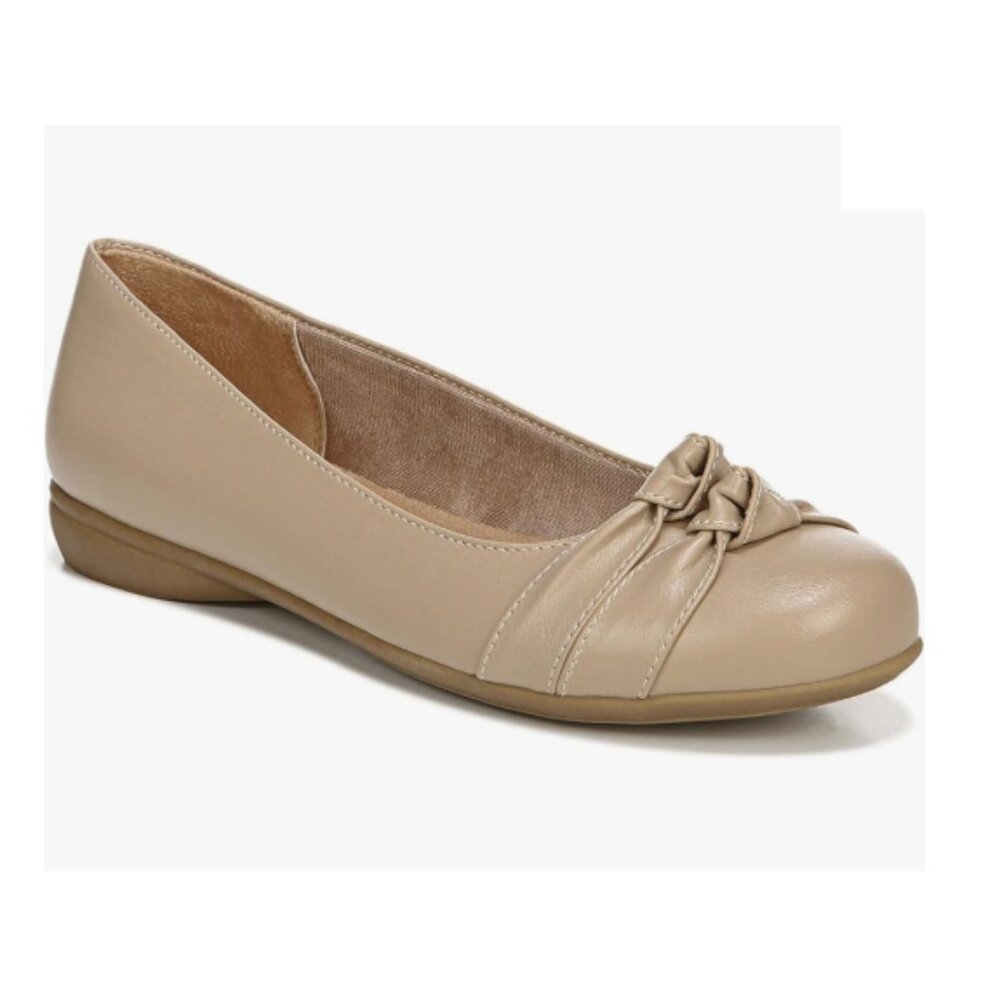 Lifestride Anika Flat in Taupe Size 8M